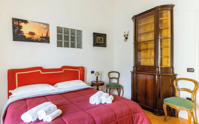 Santa Chiara Charming House With Terrace at Historical Center