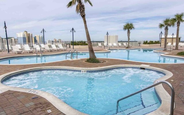 Laketown Wharf #1636