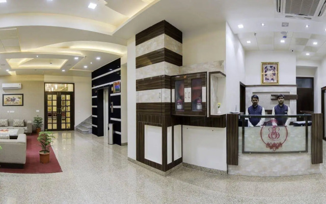 Hotel Yash Regency