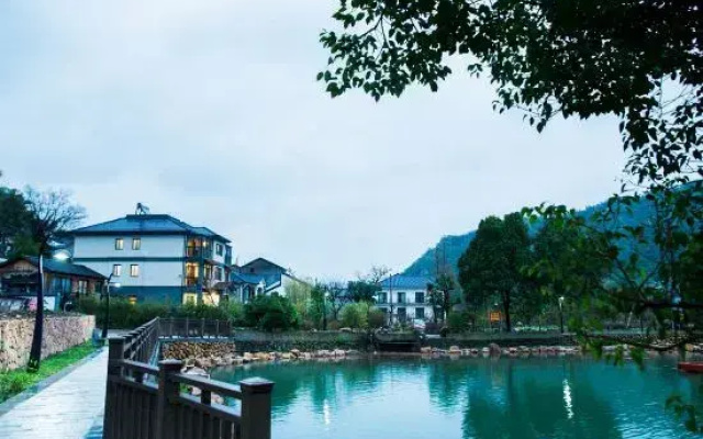 Manju Courtyard Hostel