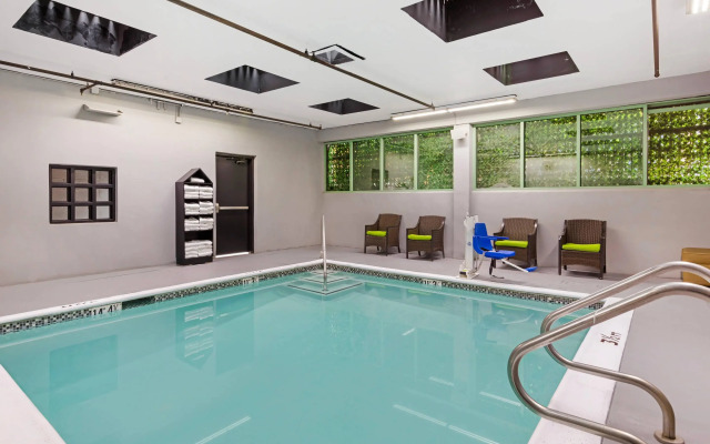 BLVD Hotel and Studios Universal-Hollywood, Ascend Hotel Collection