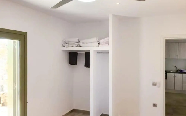 Ampelas Nostalgia Gem - Seaview Getaway in Paros