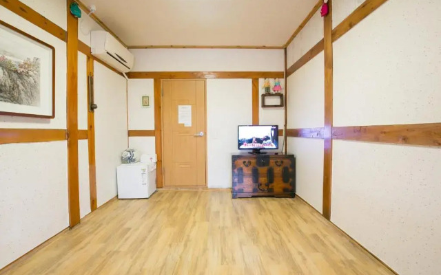 Ddlanche Hanok Stay Guesthouse