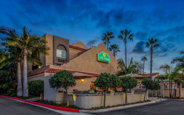 La Quinta Inn & Suites by Wyndham Carlsbad - Legoland Area