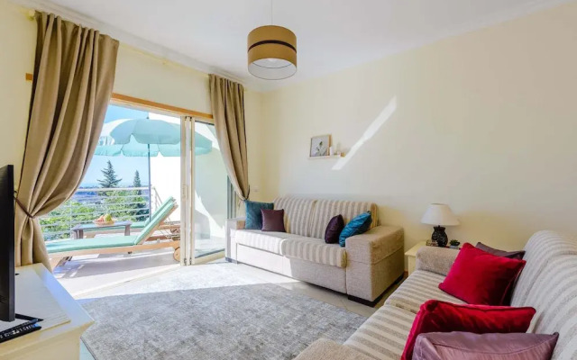 Sea view Apartment with 2 huge Terraces & Swimming pools