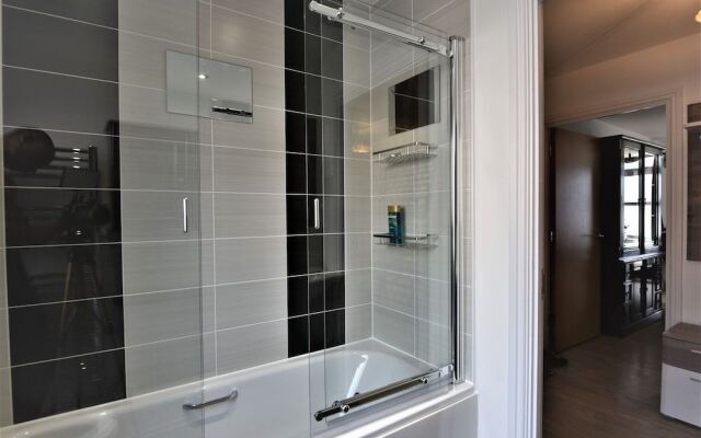 Hughenden Garden Luxury Apartment