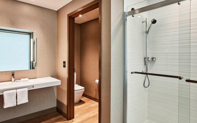 AC Hotel Cincinnati at The Banks