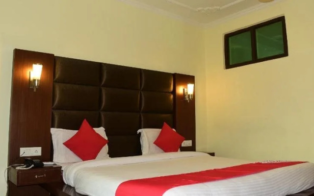Naqash Residency