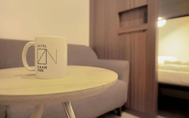 Daan Park Hotel - Hostel