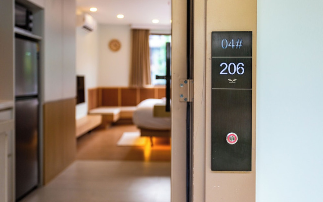 Prime Location Condo Pool Gym Sauna C270