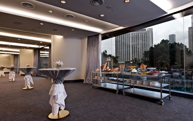 Renaissance Kuala Lumpur Hotel & Convention Centre