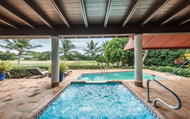 Wonderful 5BR Villa w Jacuzzi at Ingenio