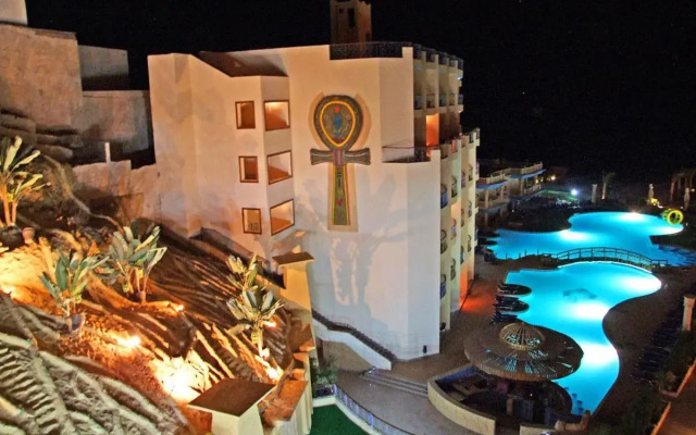 Sphinx Aqua Park Beach Resort