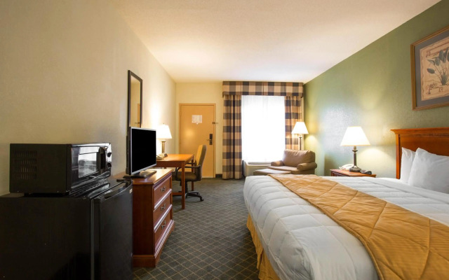 Clarion Inn & Suites Aiken South