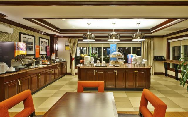 Hampton Inn Dulles - Cascades
