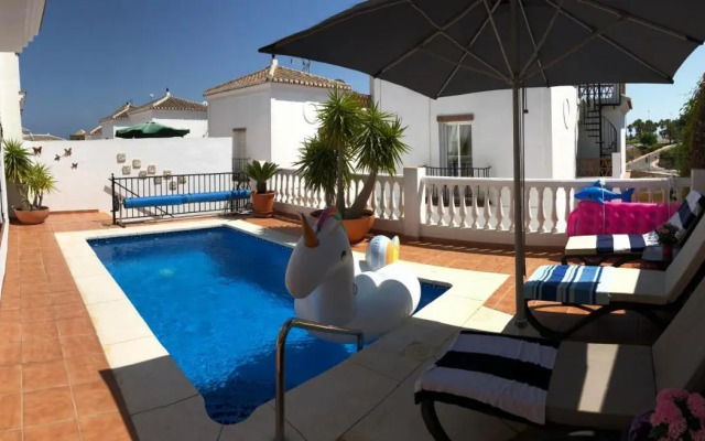 Marina Bella 1F Menyber