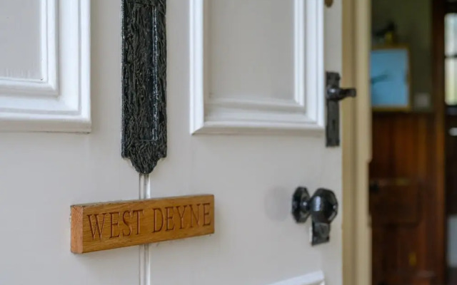 West Deyne
