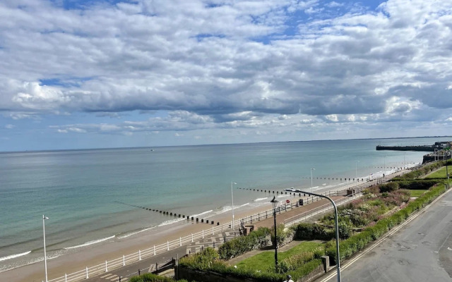 Apartment 9 Beaconsfield House