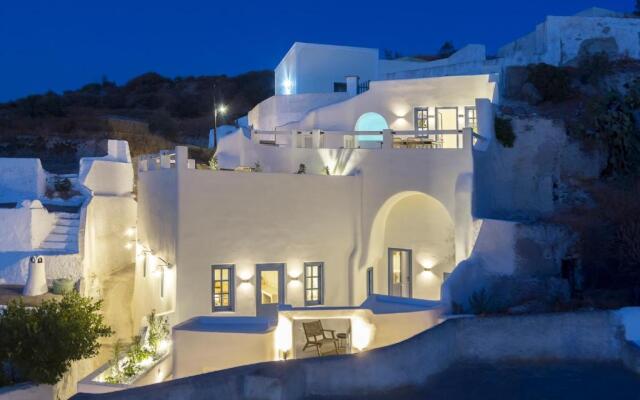 Acave Santorini Suites