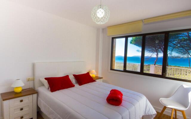 Comfortable Apartment in Sanxenxo with Terrace
