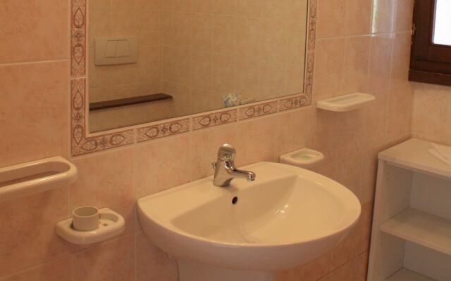 Well-kept Apartment With AC on Isola di Albarella