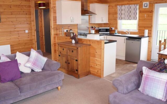 Loch Leven Lodge 4