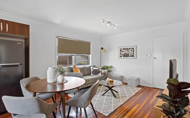 Windsor Cosy 2-bedroom Unit in Quiet Neighborhood