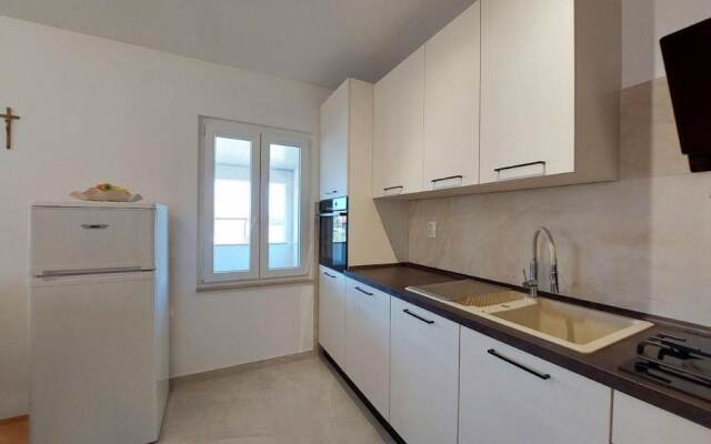 Fab - Spacious Terrace - A1