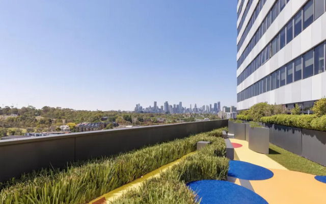 Oaks Melbourne Flemington Suites