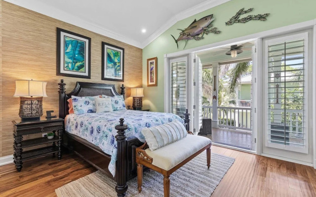 Outriggers 18- Happy Daze