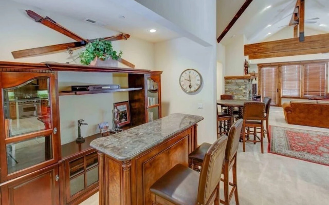 The Lodges 1114 - Two Bedroom Condo