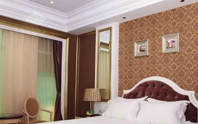 Dongguan Silver Holiday Hotel