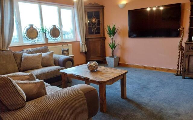 3-bed Apartment in Lowestoft With sea Views