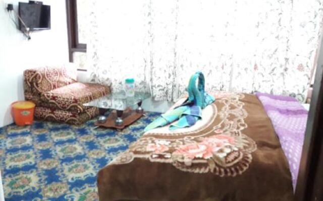Holiday Inn Guest House