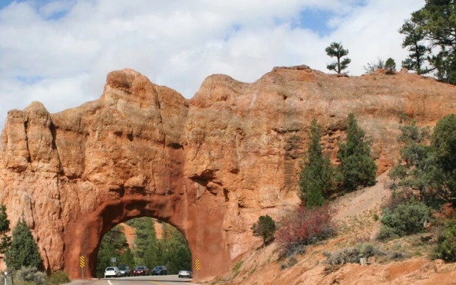 River Stone Inn & Gallery