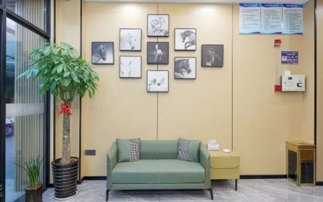 Yiyi Chain Hotel (Kunshan High-speed Railway South Station Wuyue Plaza Branch) – Hotel Rooms – Suzhou