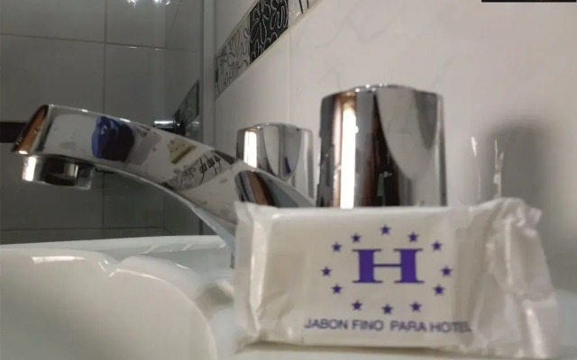 Andrea's Inn Hotel