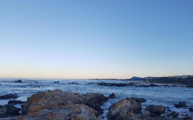 Pearly Cove