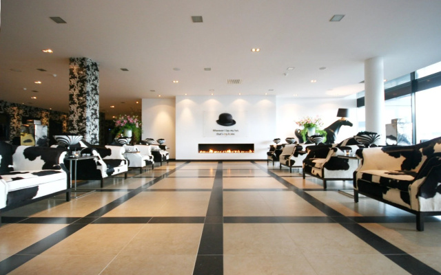 Van Der Valk Hotel Den Haag Nootdorp - Image 2