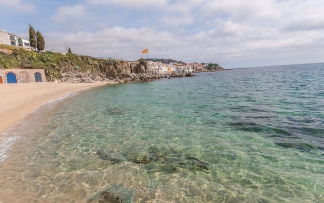Fantastic Holiday Home With Private Pool in L'escala