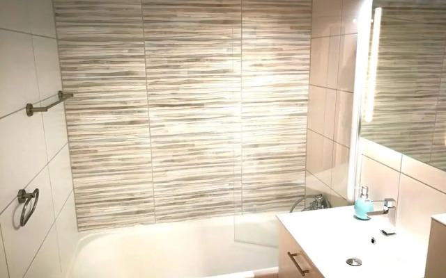 Coastal Apartment With Balcony