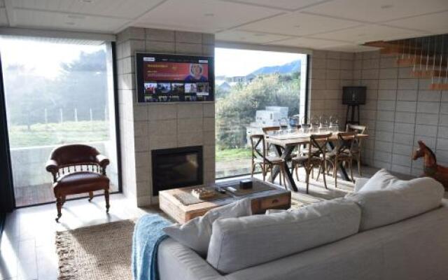 157 Field Way Luxury Lodge