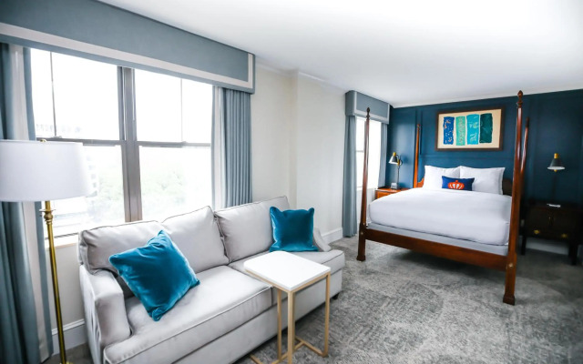 The Dunhill Hotel