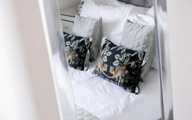 Luxury one bed Apartment