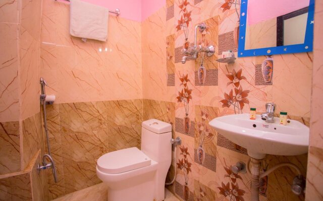 OYO 222 Hotel New Himalayan