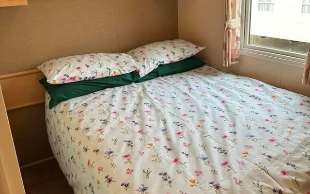 Seaside Escape Lodge at Martello Beach, Jaywick