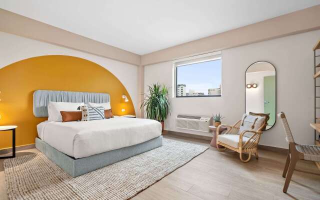 HiBird- Apartment and Suites Hotel