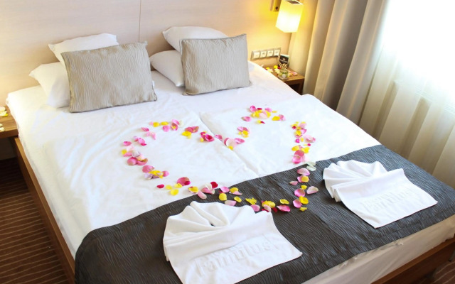 Famulus Hotel