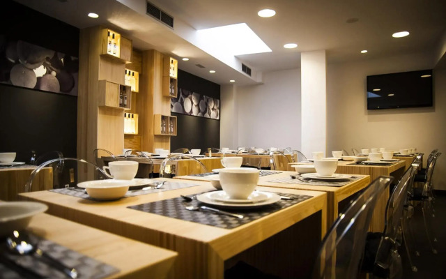 Hotel Forum Evolucion