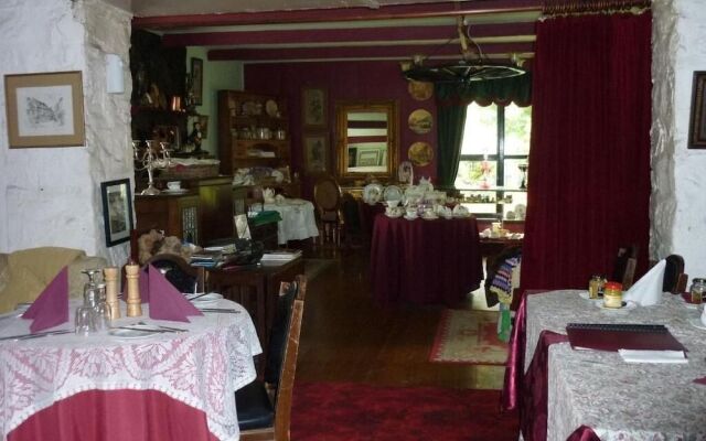 Old Colony Inn